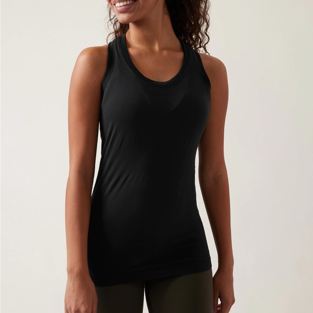 Black Athleta Momentum Tank!